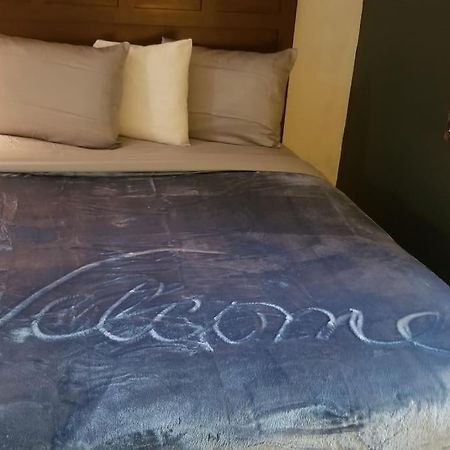 Hotel 2 Queen Beds Hotel Room 226 Booking Стилуотър Екстериор снимка